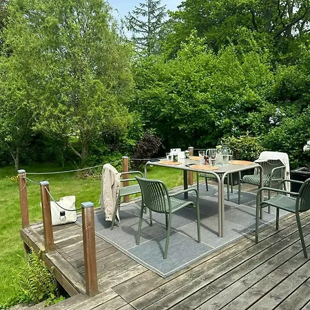 Pa Naturgrund Naer Lynaes * Hundested